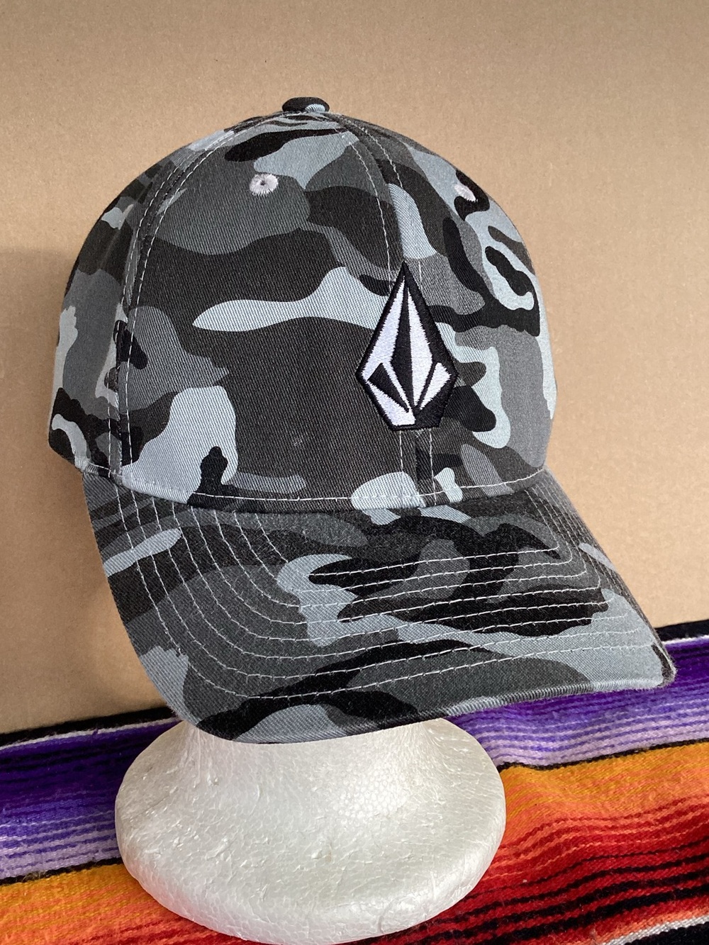 Volcom Camo FlexFit hat size S/M